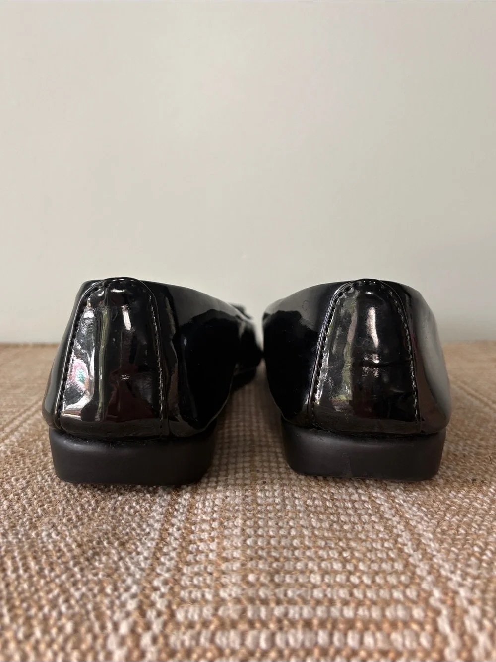 Angel Steps Black Patent Ballet Flats, Dimensional Rose Accents. Size—8.5